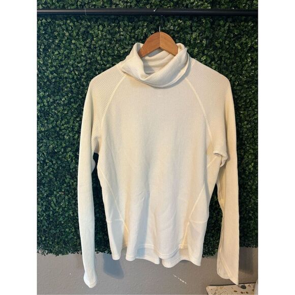 Kuhl White Turtleneck Long Sleeve Shirt Waffle Knit Thermal Solid Size Medium Iv - Picture 1 of 6